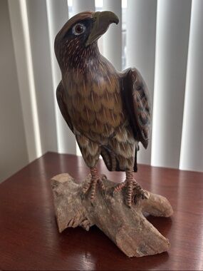 Handcraft Beautiful Wood Hand-Painted Eagle Bird Perched On A Piece Of Driftwood